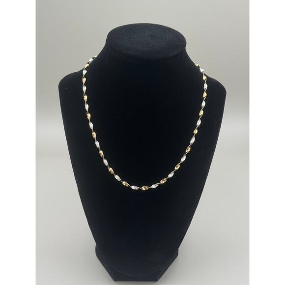 Vintage Karizia Spa Italy KA 1772 925 Gold Twisted Herringbone Necklace